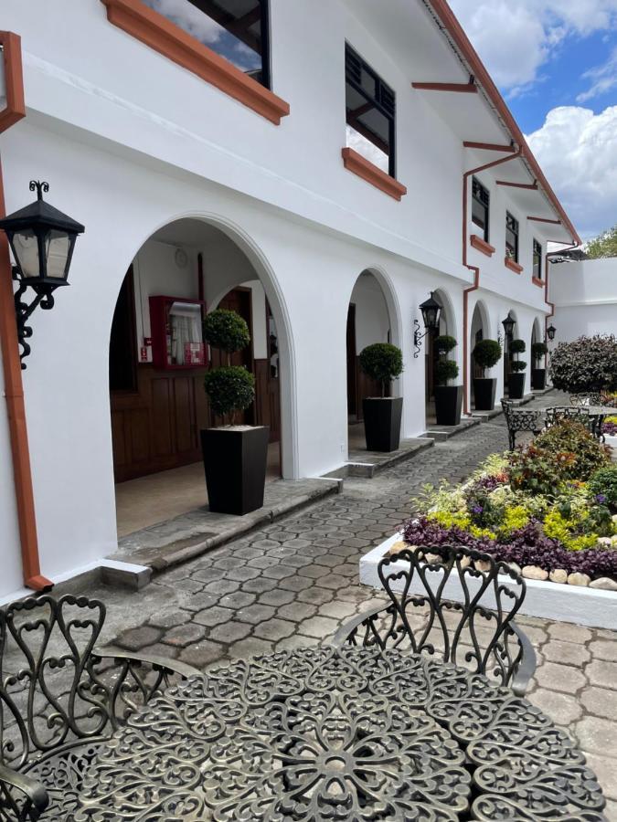 Hotel Ambassador Кито Экстерьер фото